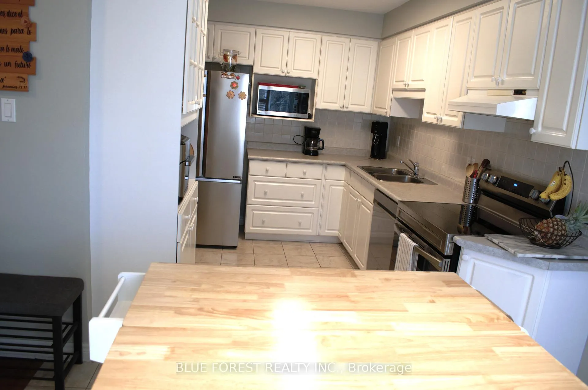 Photo 5 of Unit 3, 410 Ambleside Drive, London, North A — HOMEH