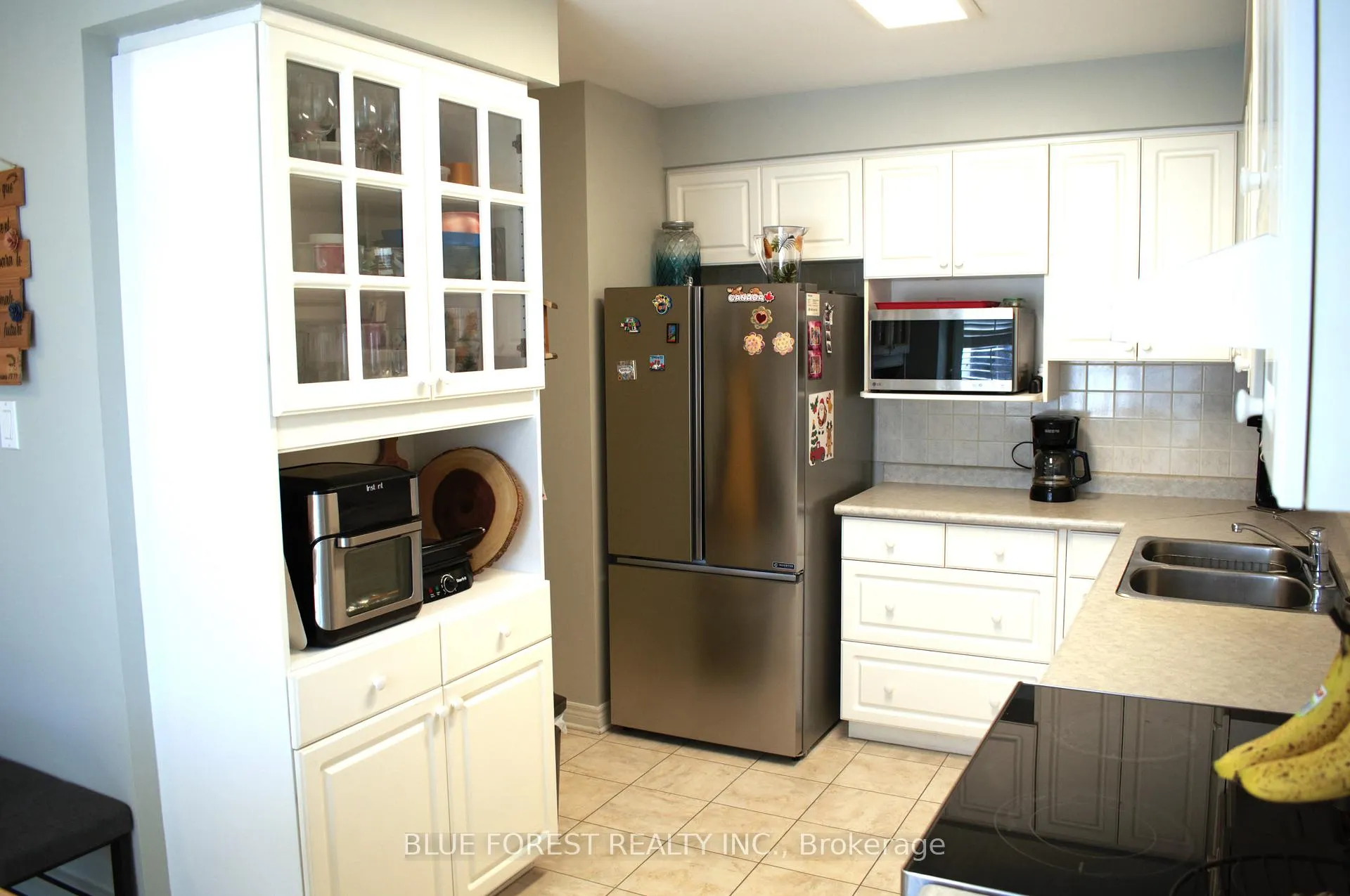 Photo 6 of Unit 3, 410 Ambleside Drive, London, North A — HOMEH
