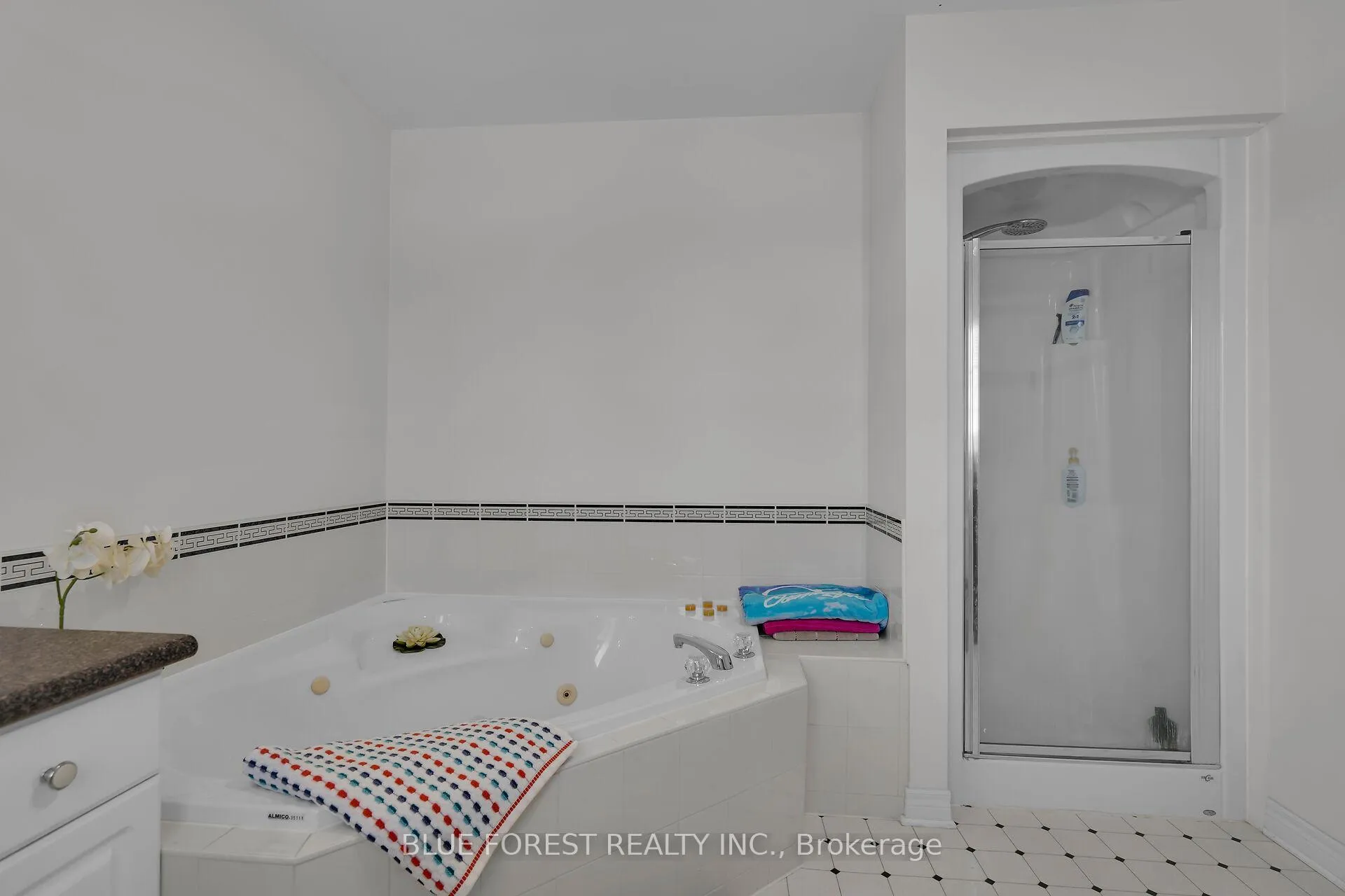 Photo 24 of Unit 3, 410 Ambleside Drive, London, North A — HOMEH
