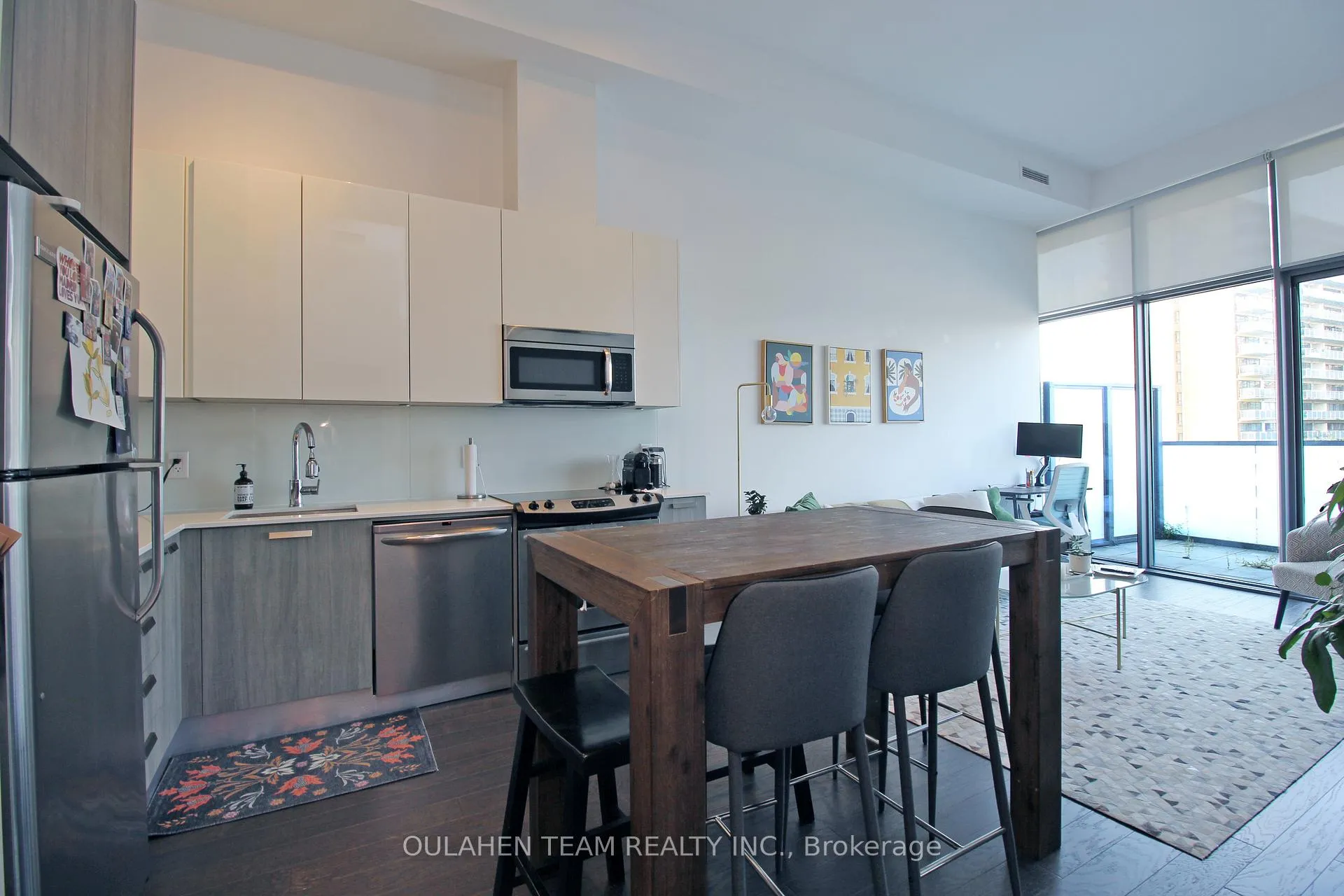 Photo 3 of Unit 603, 1815 Yonge Street, Toronto, Mount Pleasant West — HOMEH