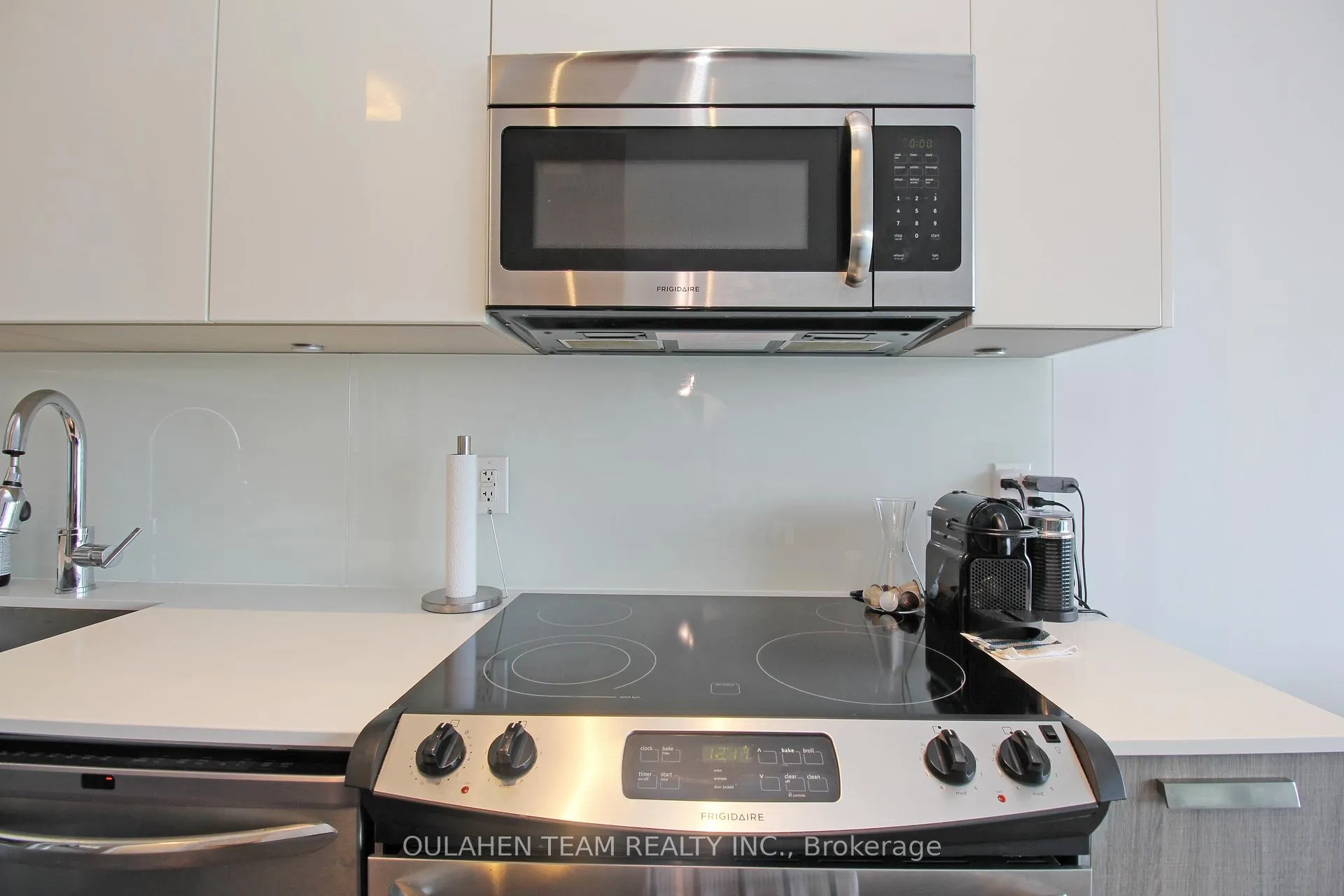 Photo 4 of Unit 603, 1815 Yonge Street, Toronto, Mount Pleasant West — HOMEH
