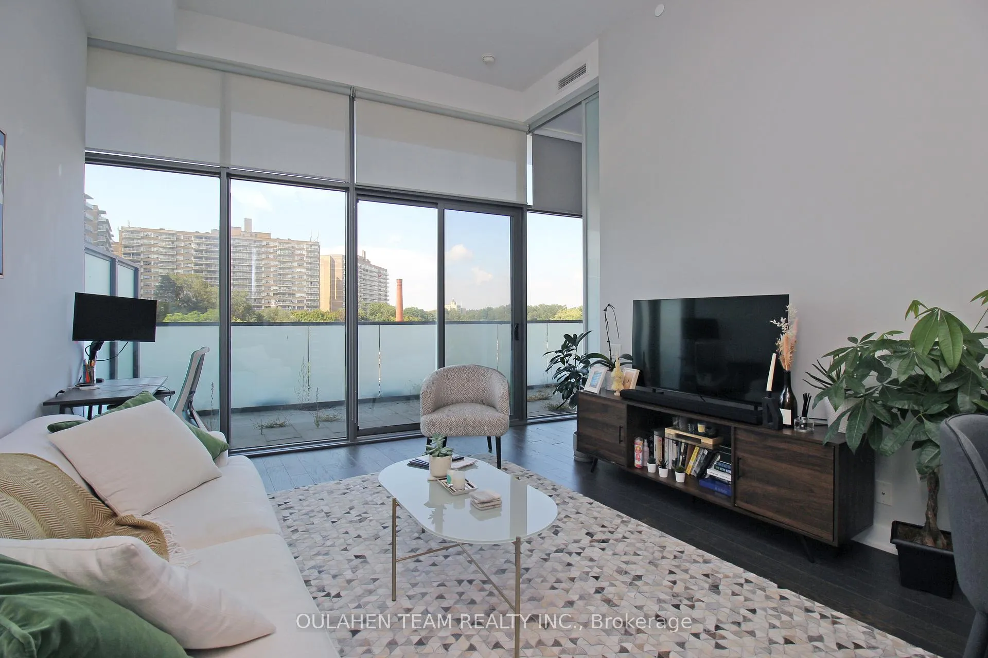 Photo 6 of Unit 603, 1815 Yonge Street, Toronto, Mount Pleasant West — HOMEH