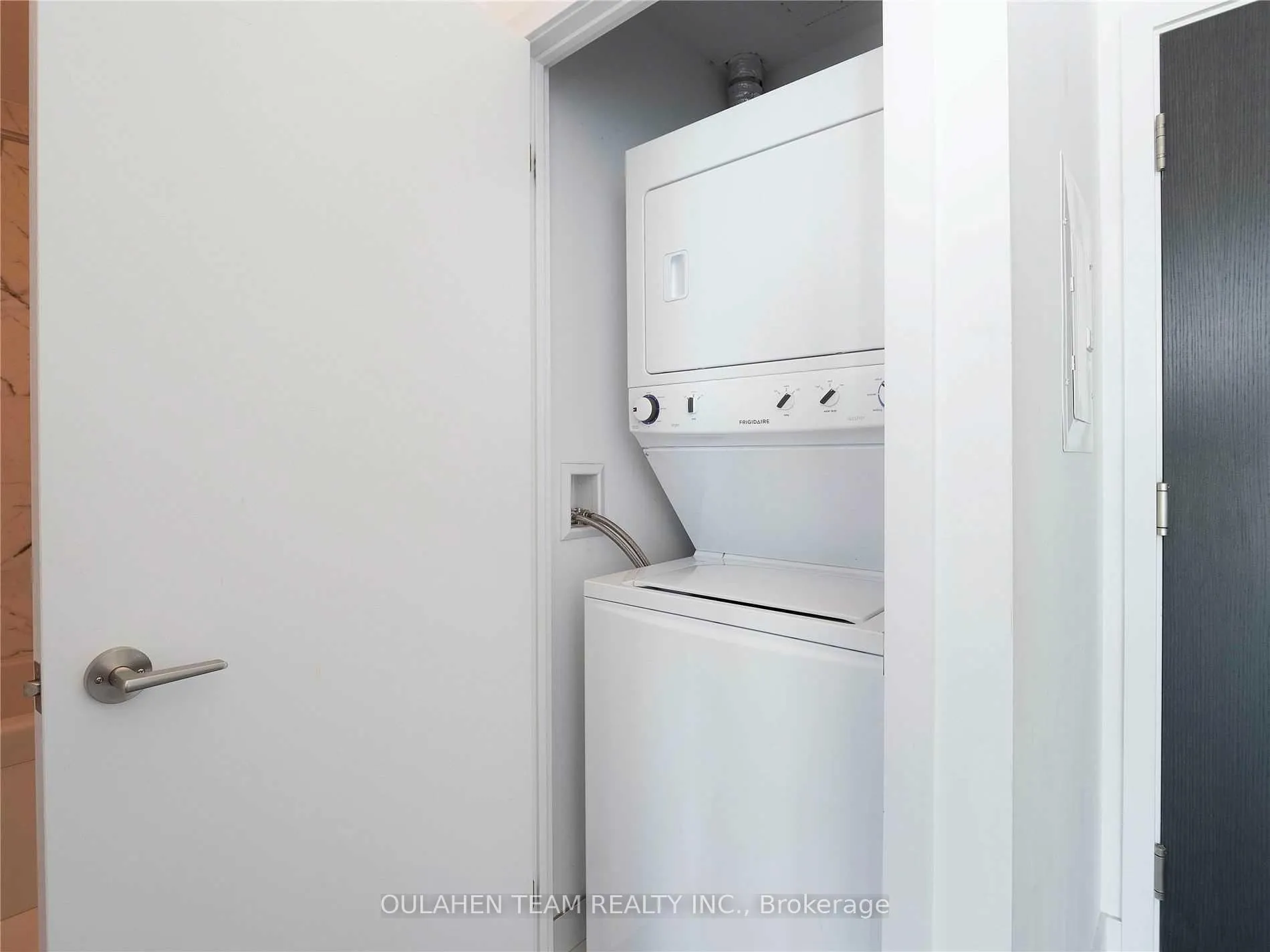 Photo 10 of Unit 603, 1815 Yonge Street, Toronto, Mount Pleasant West — HOMEH