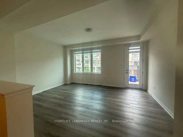 Photo 2 of 5 Thomas Frisby Jr Crescent, Markham, Victoria Square — HOMEH