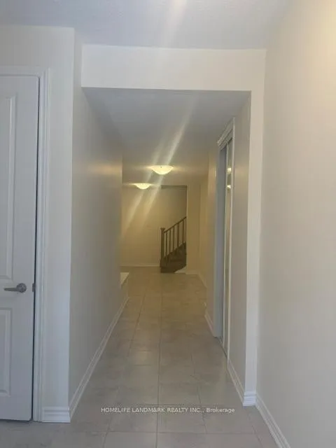 Photo 10 of 5 Thomas Frisby Jr Crescent, Markham, Victoria Square — HOMEH