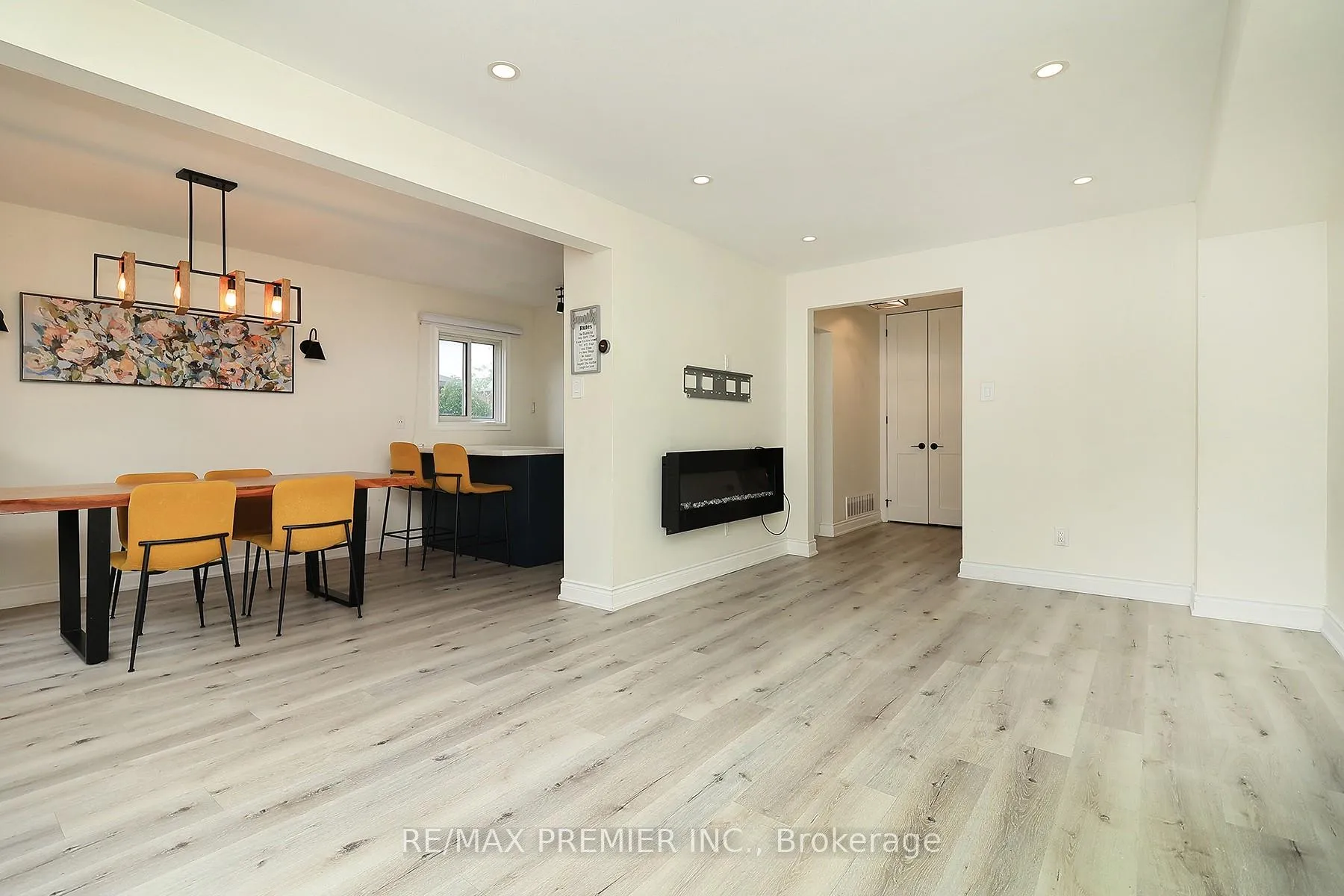 Photo 6 of 27 Prairie Dunes Place, Vaughan, Glen Shields — HOMEH