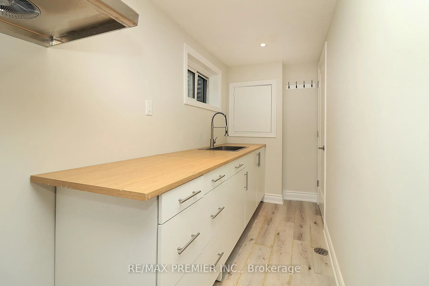 Photo 20 of 27 Prairie Dunes Place, Vaughan, Glen Shields — HOMEH