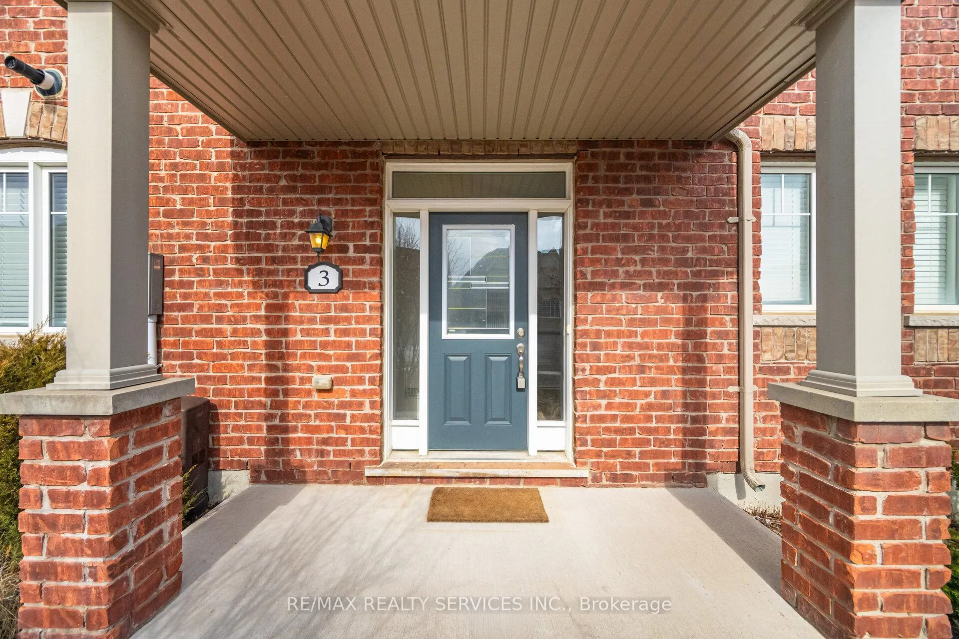 Photo 8 of 3 Alnwick Avenue, Caledon, Rural Caledon — HOMEH