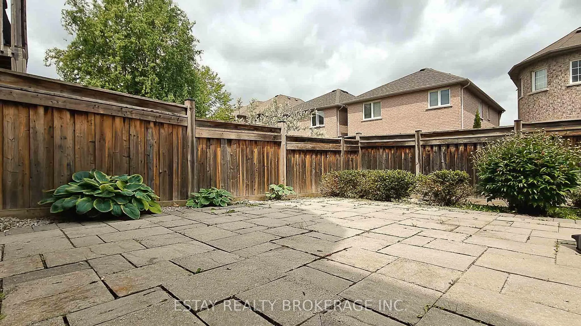 Photo 8 of Unit Basement, 6 Reynolds Crescent, Aurora, Bayview Northeast — HOMEH