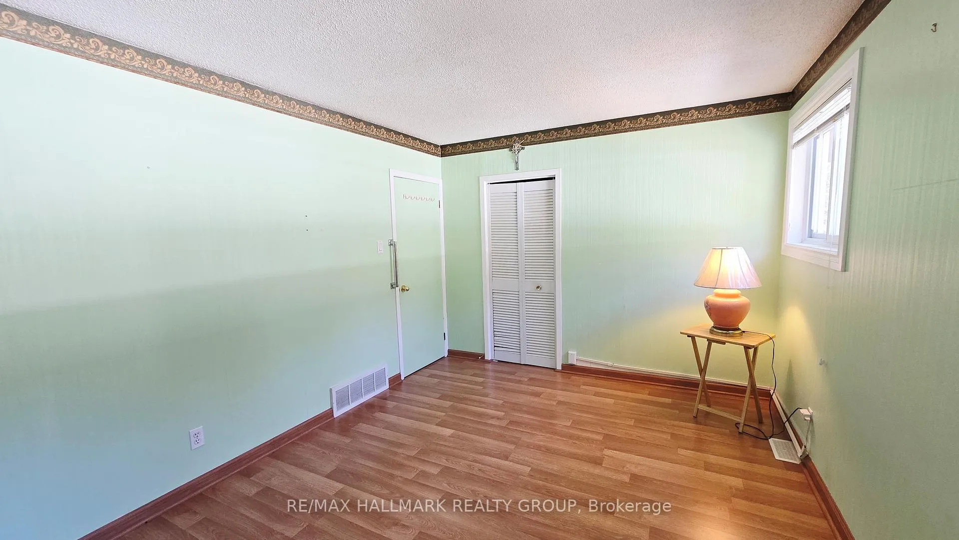 Photo 18 of 266 Baldwin Street, Ottawa, Constance Bay — HOMEH