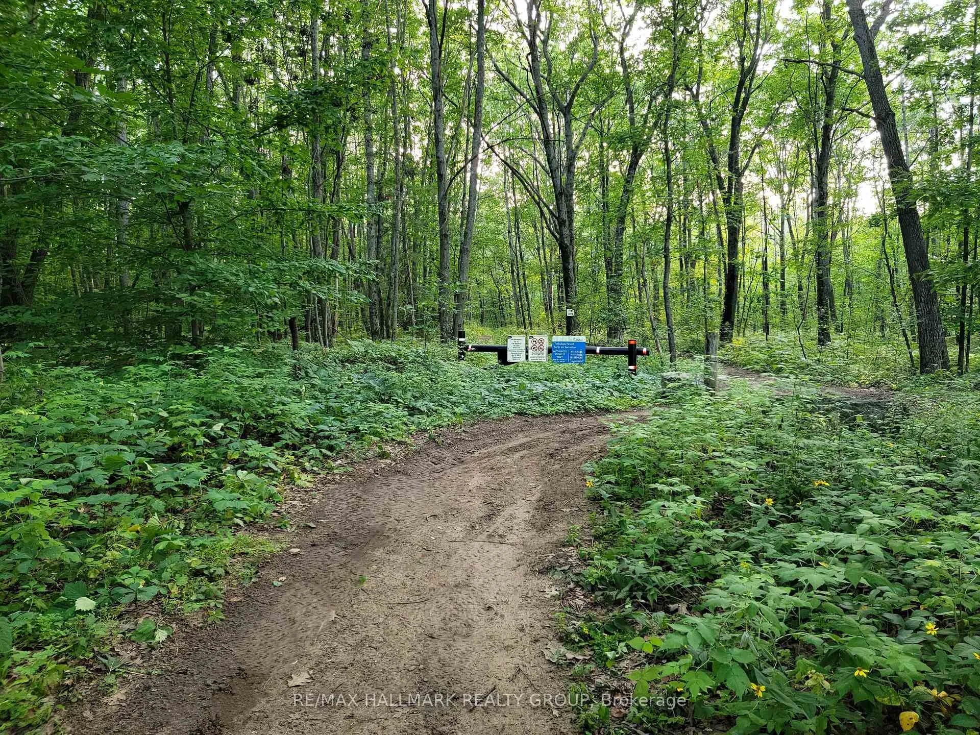 Photo 36 of 266 Baldwin Street, Ottawa, Constance Bay — HOMEH