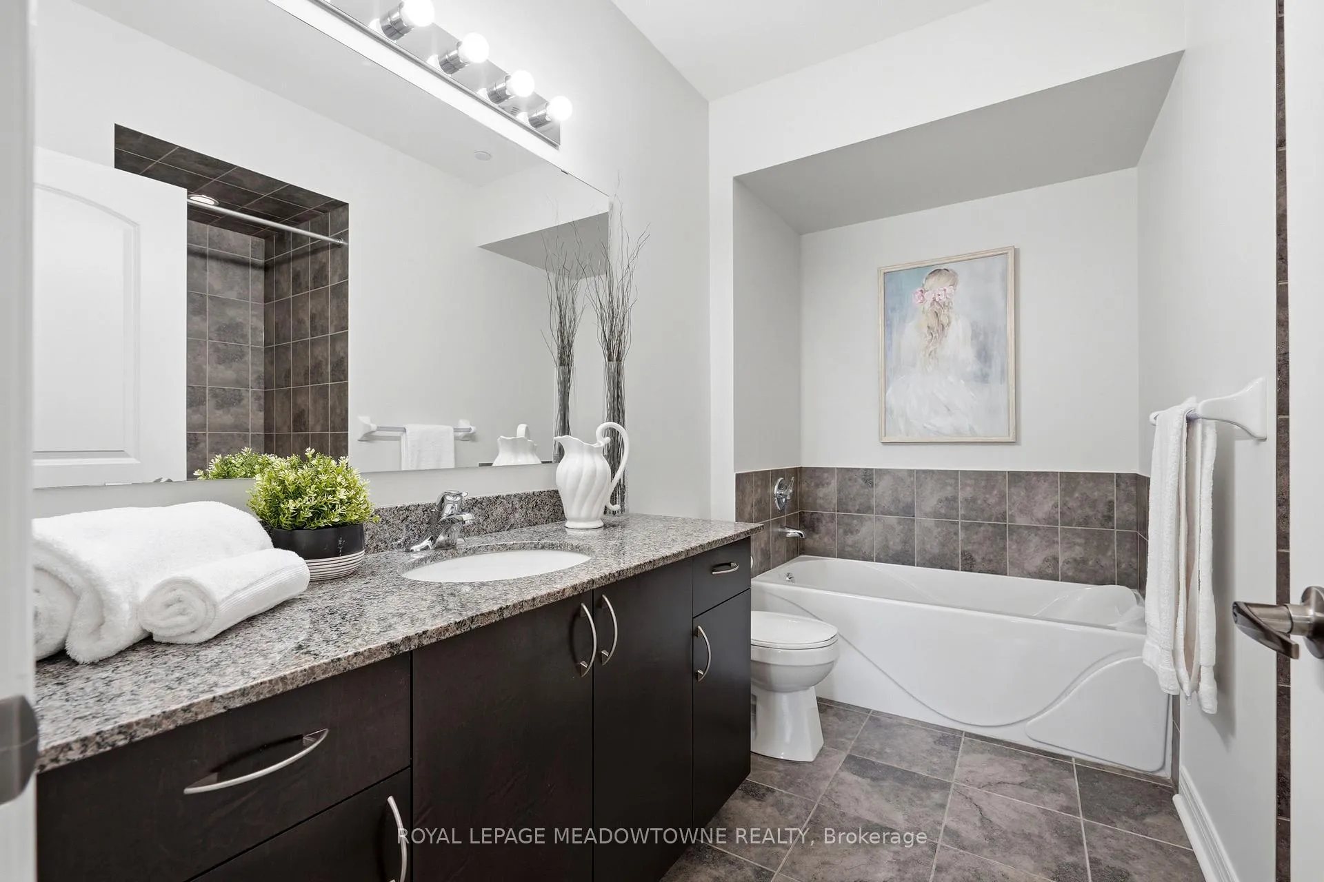 Photo 22 of Unit 308, 383 Main Street E, Milton, Old Milton — HOMEH