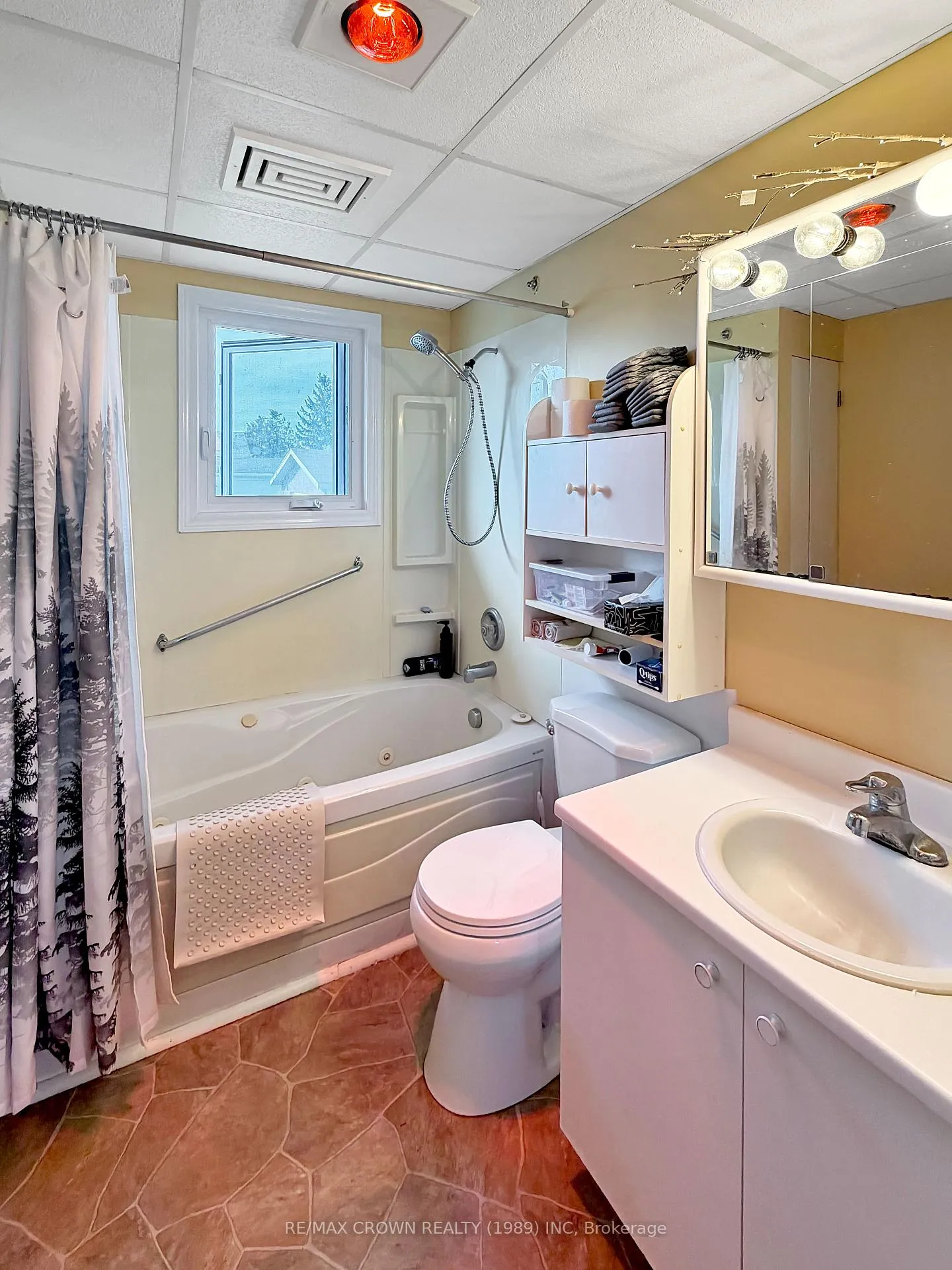 Photo 22 of 117 Brunetville Road, Kapuskasing — HOMEH