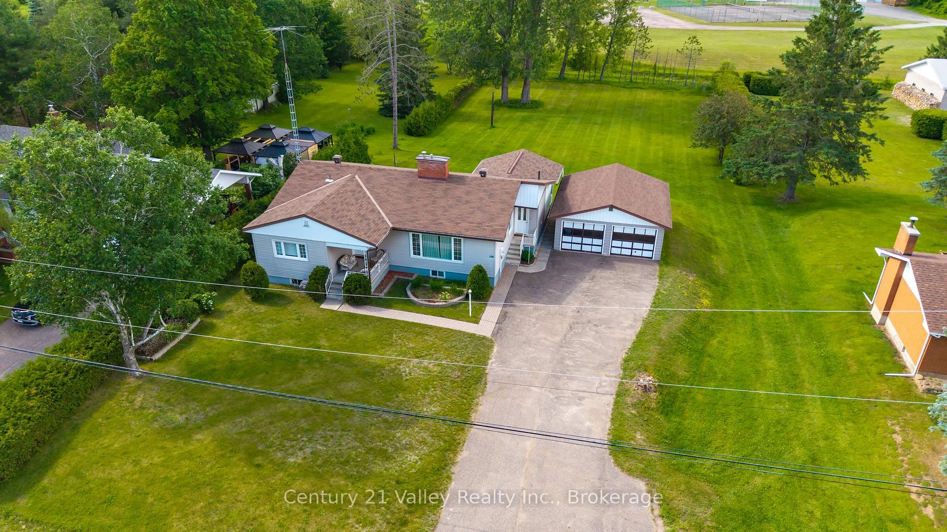 Photo 4 of 32 Foymount Road, Bonnechere Valley, Eganville/Bonnechere Twp — HOMEH