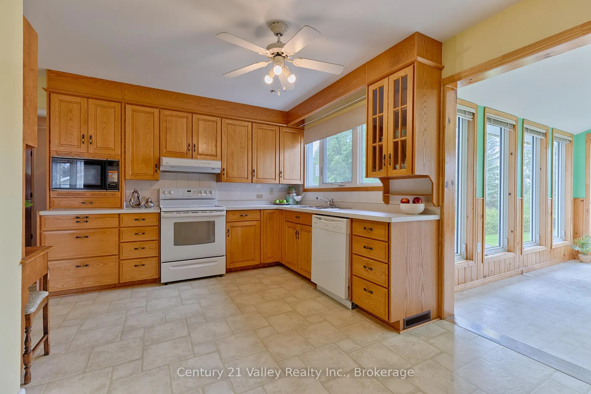 Photo 9 of 32 Foymount Road, Bonnechere Valley, Eganville/Bonnechere Twp — HOMEH