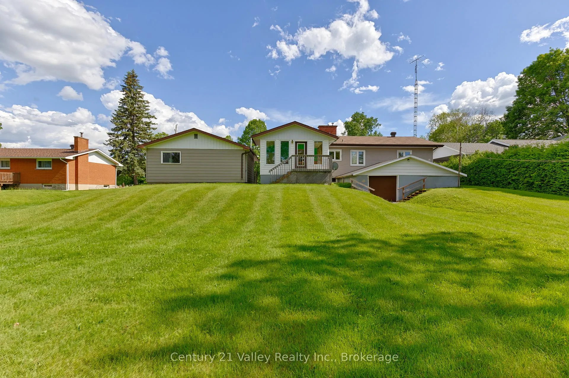 Photo 44 of 32 Foymount Road, Bonnechere Valley, Eganville/Bonnechere Twp — HOMEH
