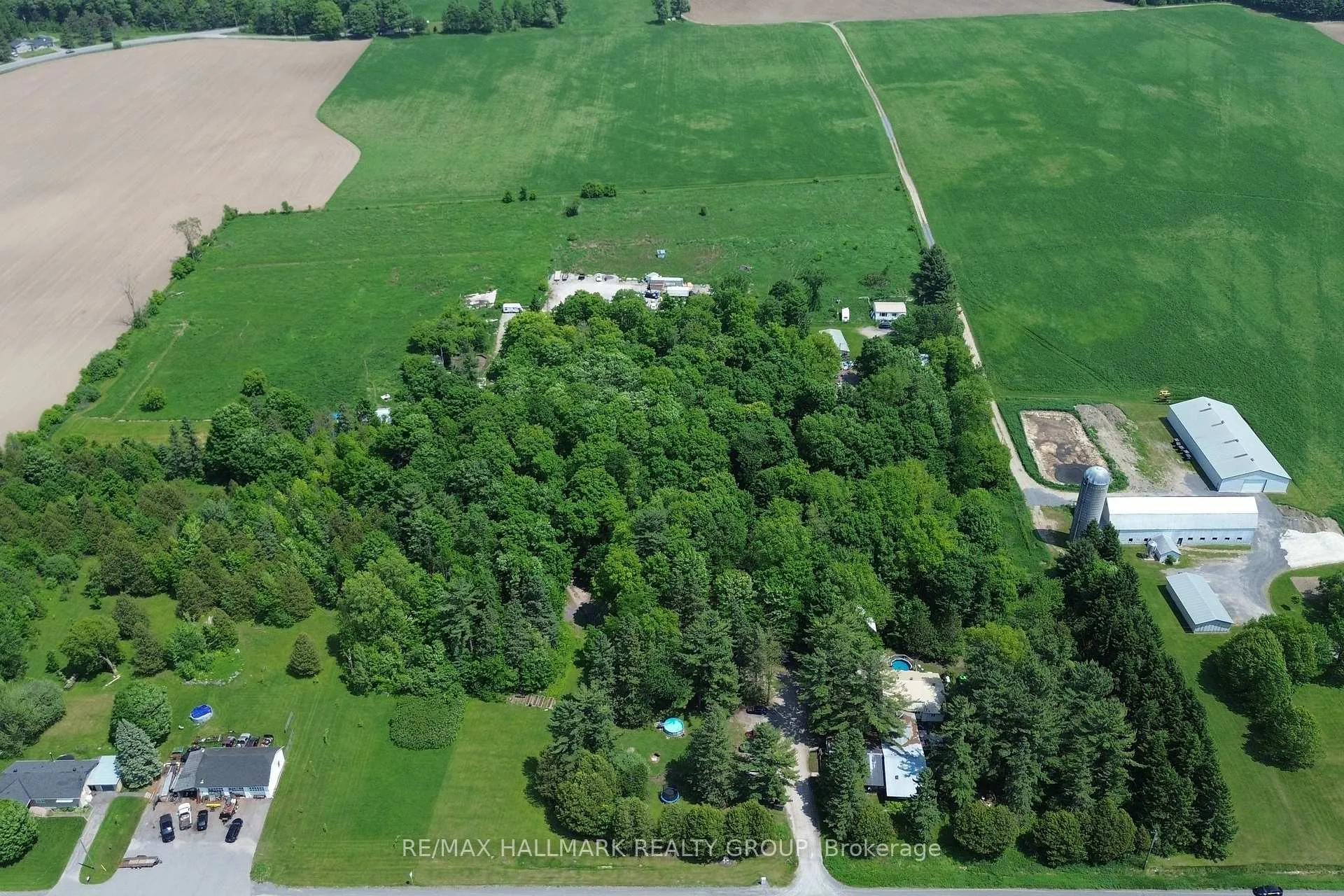 Photo 4 of 1675 Dunning Road, Ottawa, Cumberland West — HOMEH