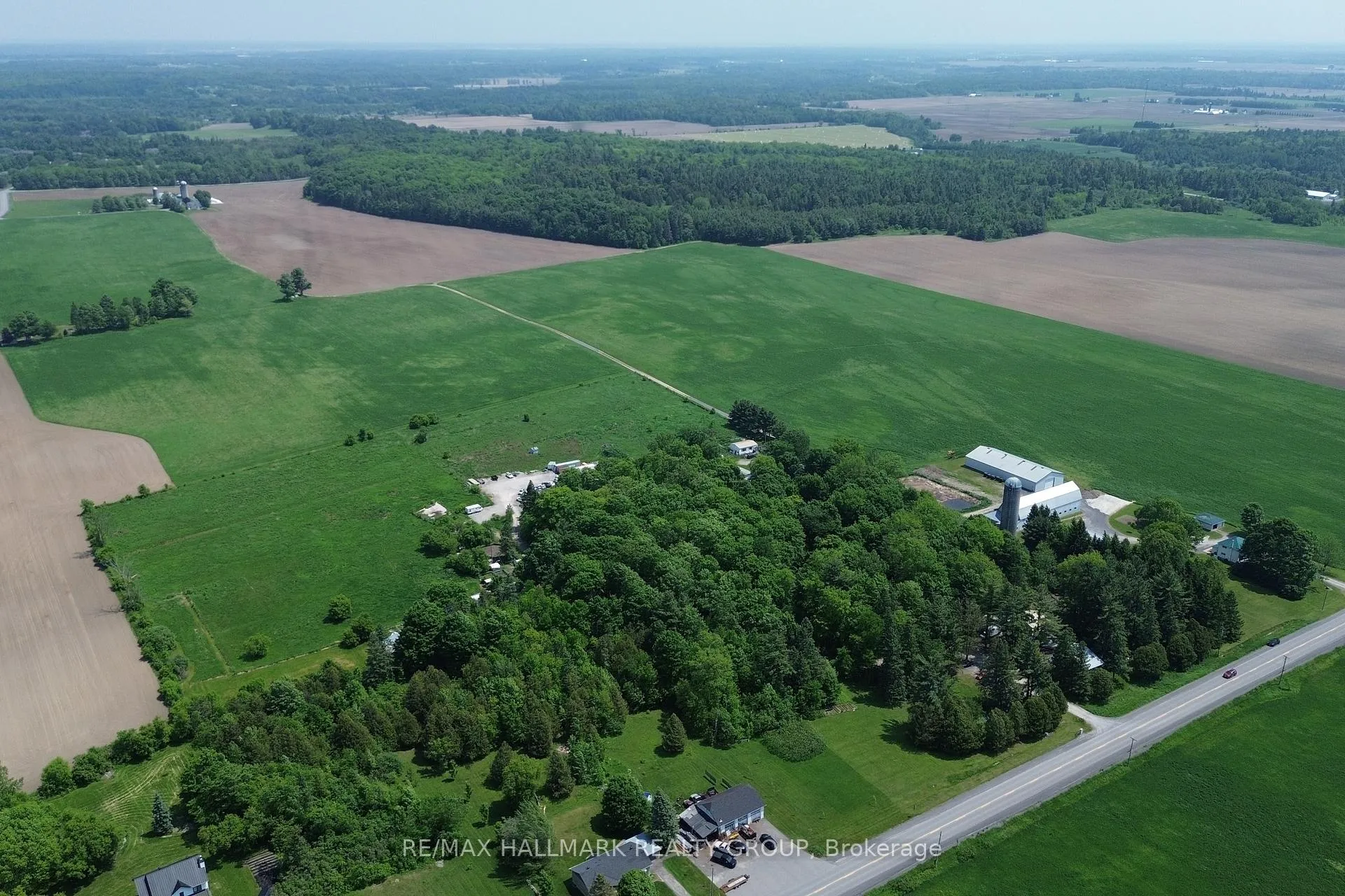 Photo 5 of 1675 Dunning Road, Ottawa, Cumberland West — HOMEH