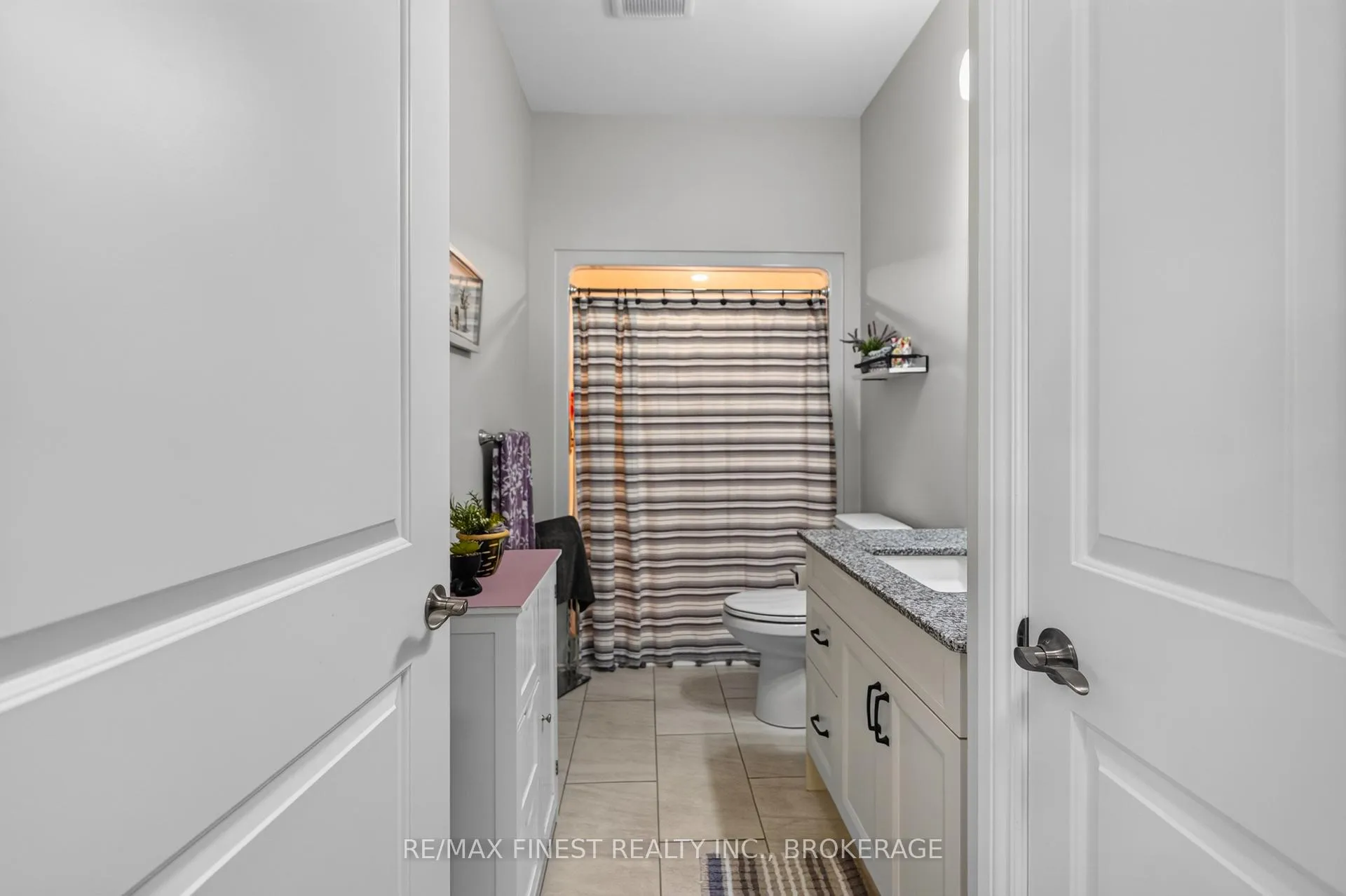 Photo 15 of Unit 90, 52 Lowry Place, Loyalist, Amherstview — HOMEH