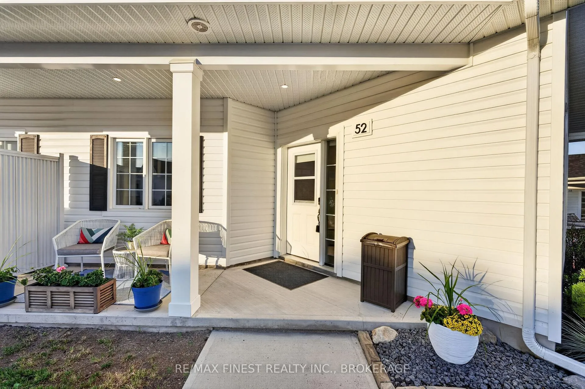 Photo 25 of Unit 90, 52 Lowry Place, Loyalist, Amherstview — HOMEH