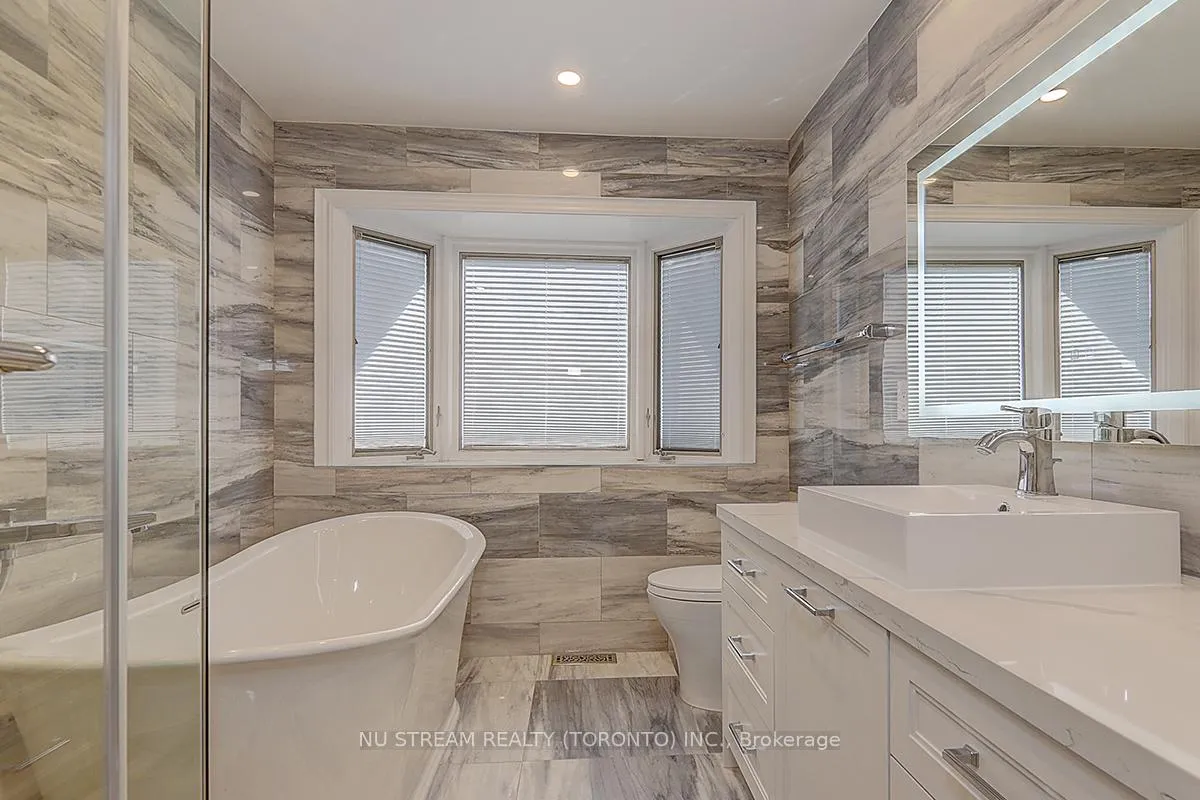 Photo 12 of 47 Hemingway Crescent, Markham, Unionville — HOMEH