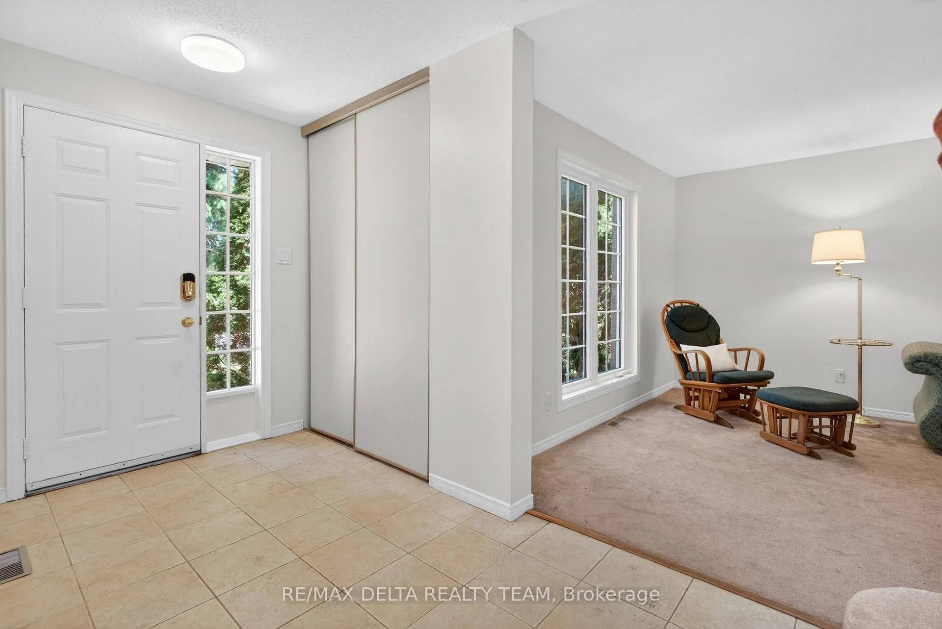 Photo 8 of 664 Thicket Way, Ottawa, Fallingbrook/Gardenway South — HOMEH