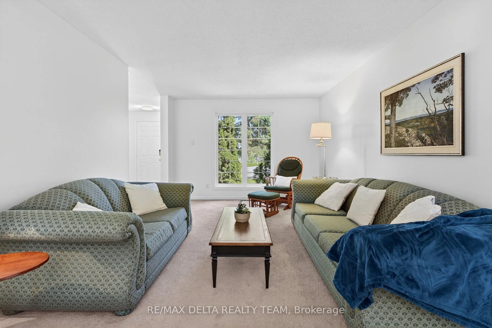 Photo 10 of 664 Thicket Way, Ottawa, Fallingbrook/Gardenway South — HOMEH