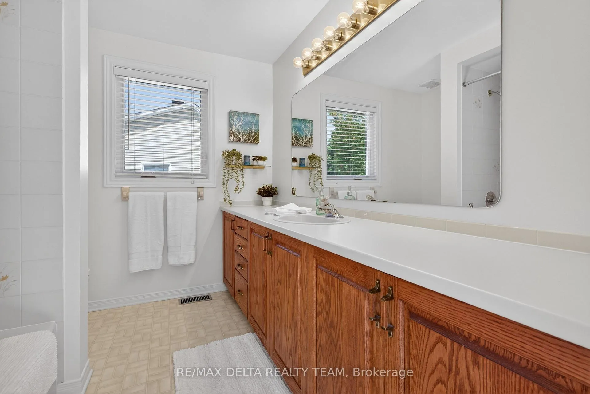 Photo 30 of 664 Thicket Way, Ottawa, Fallingbrook/Gardenway South — HOMEH
