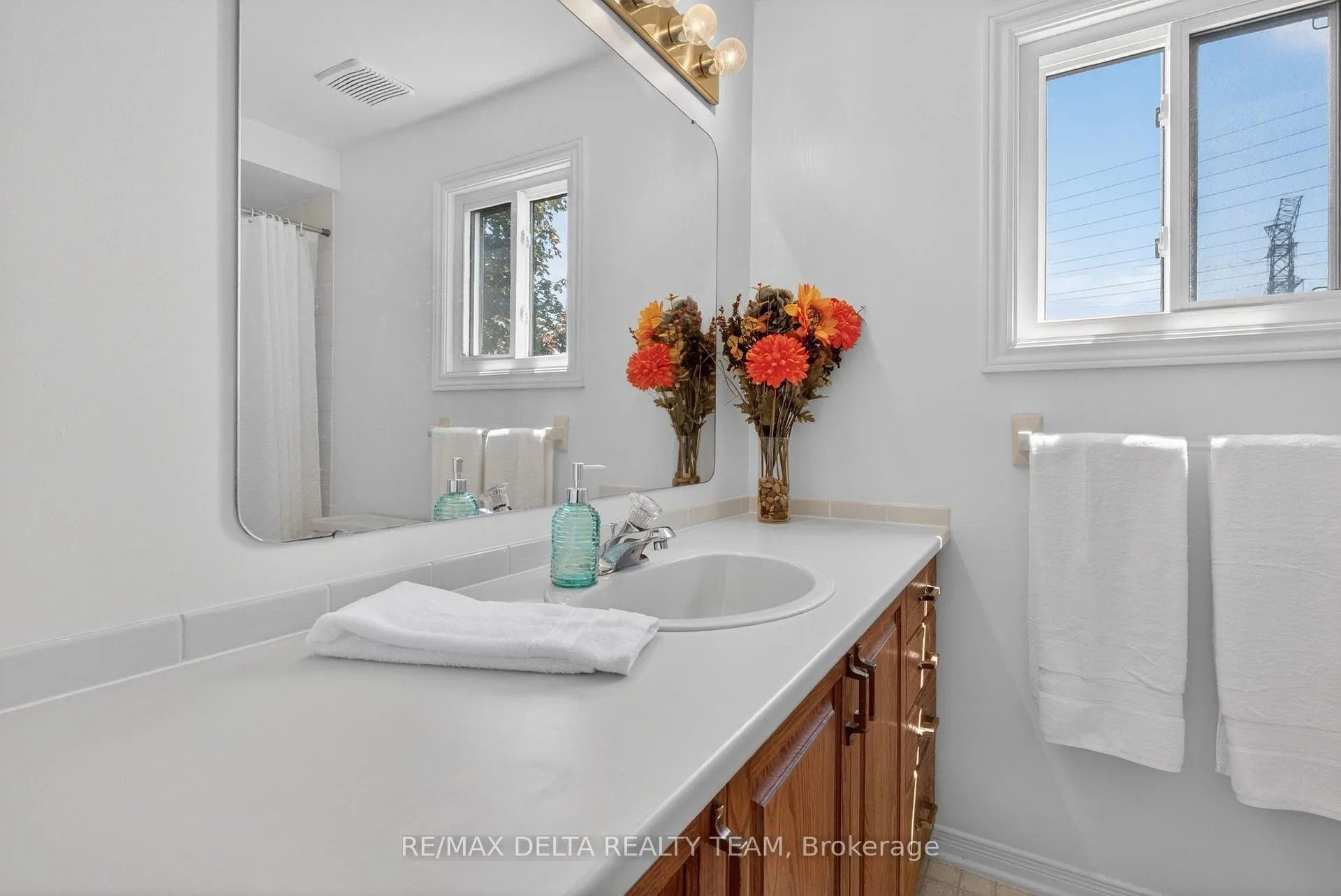 Photo 33 of 664 Thicket Way, Ottawa, Fallingbrook/Gardenway South — HOMEH