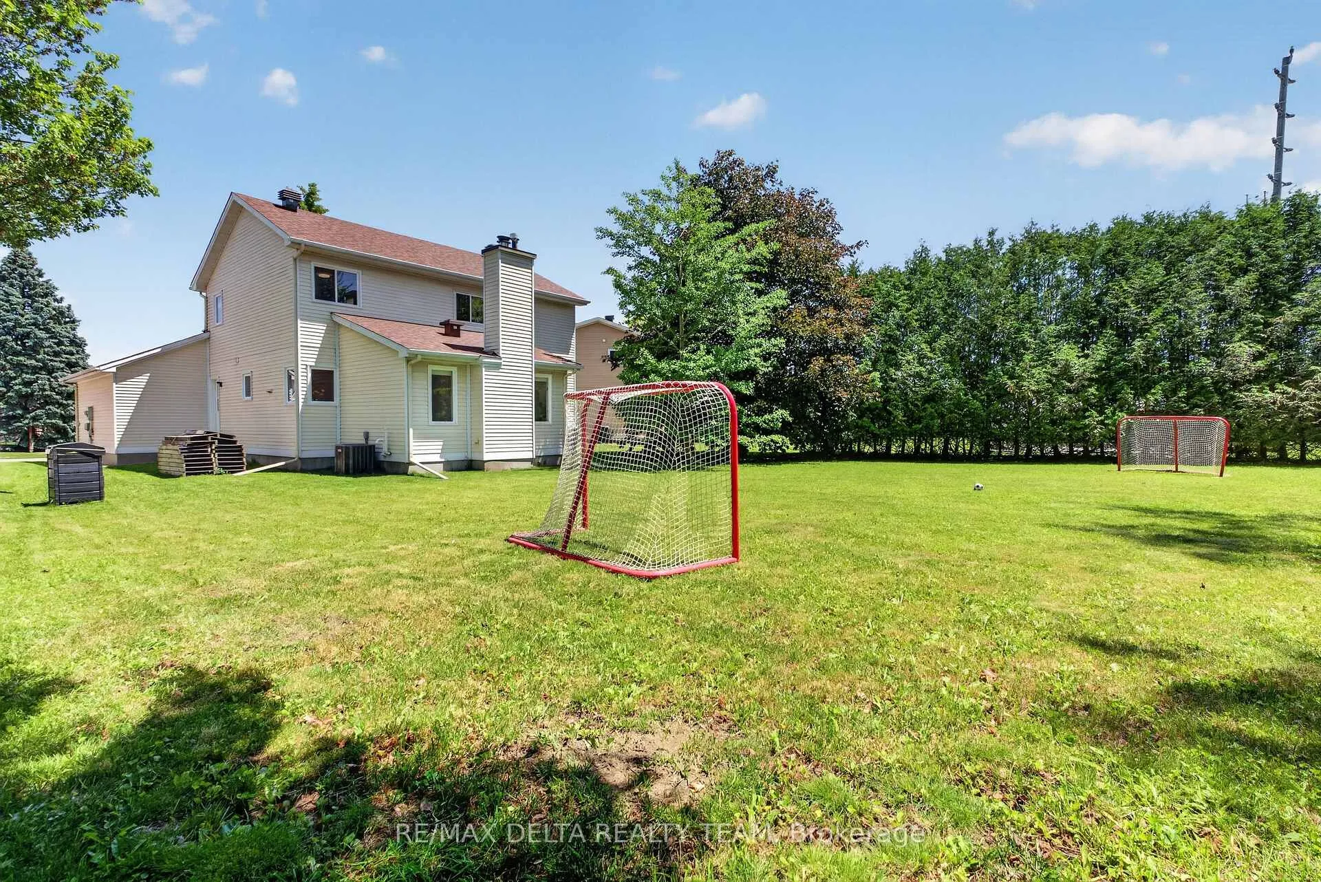 Photo 42 of 664 Thicket Way, Ottawa, Fallingbrook/Gardenway South — HOMEH