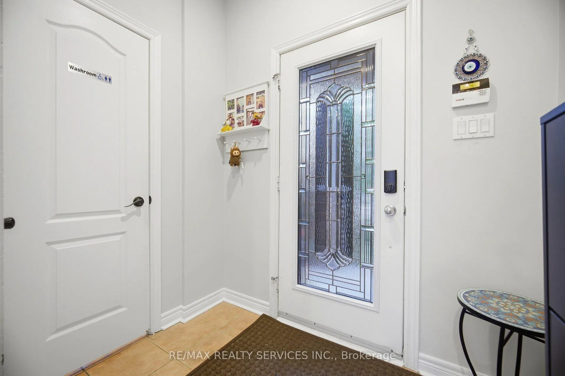 Photo 6 of 45 Sewells Lane, Brampton, Fletcher's Meadow — HOMEH