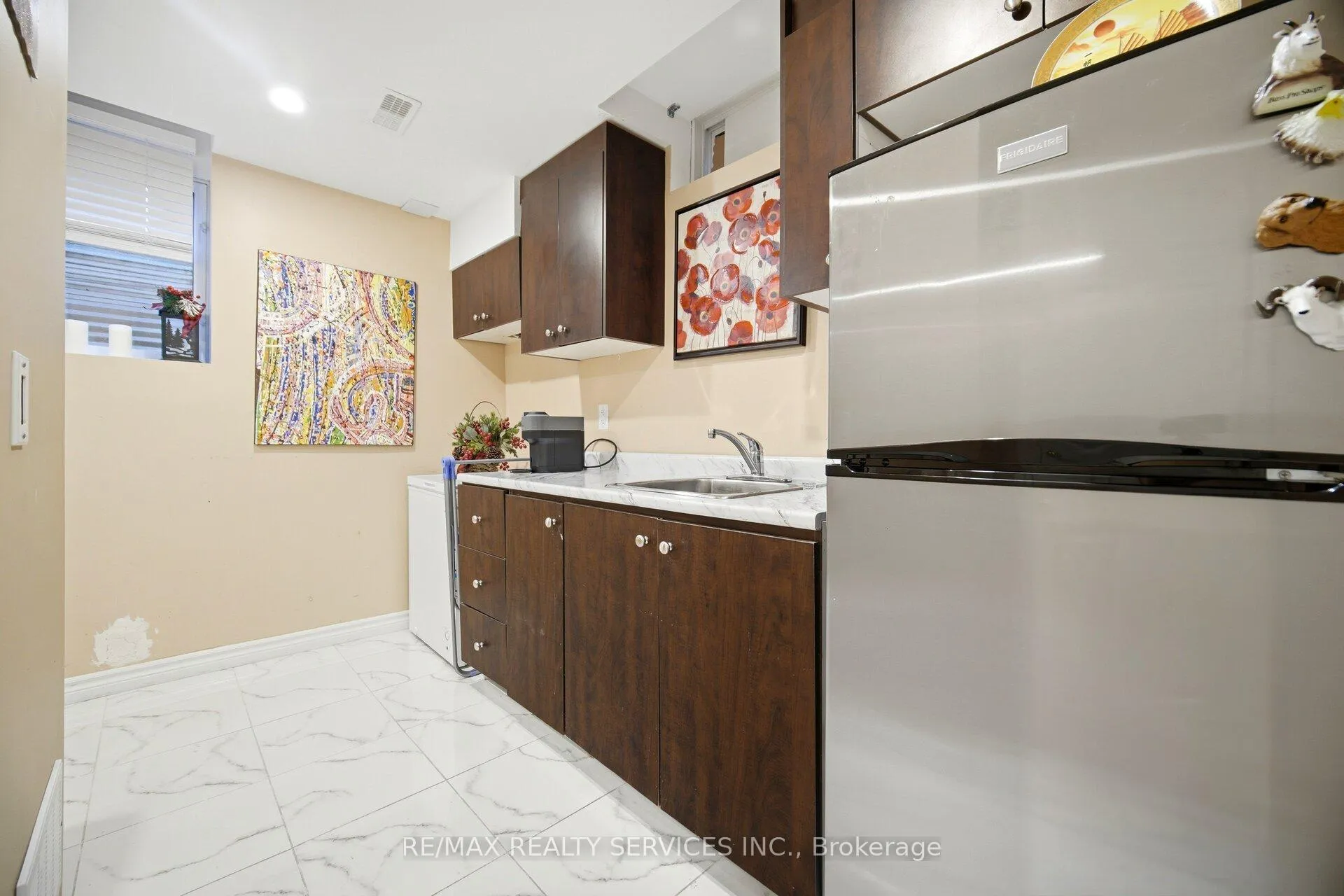 Photo 32 of 45 Sewells Lane, Brampton, Fletcher's Meadow — HOMEH