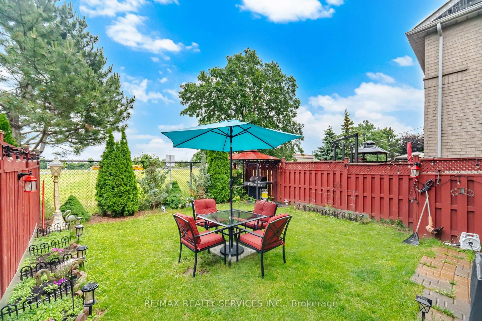 Photo 39 of 45 Sewells Lane, Brampton, Fletcher's Meadow — HOMEH