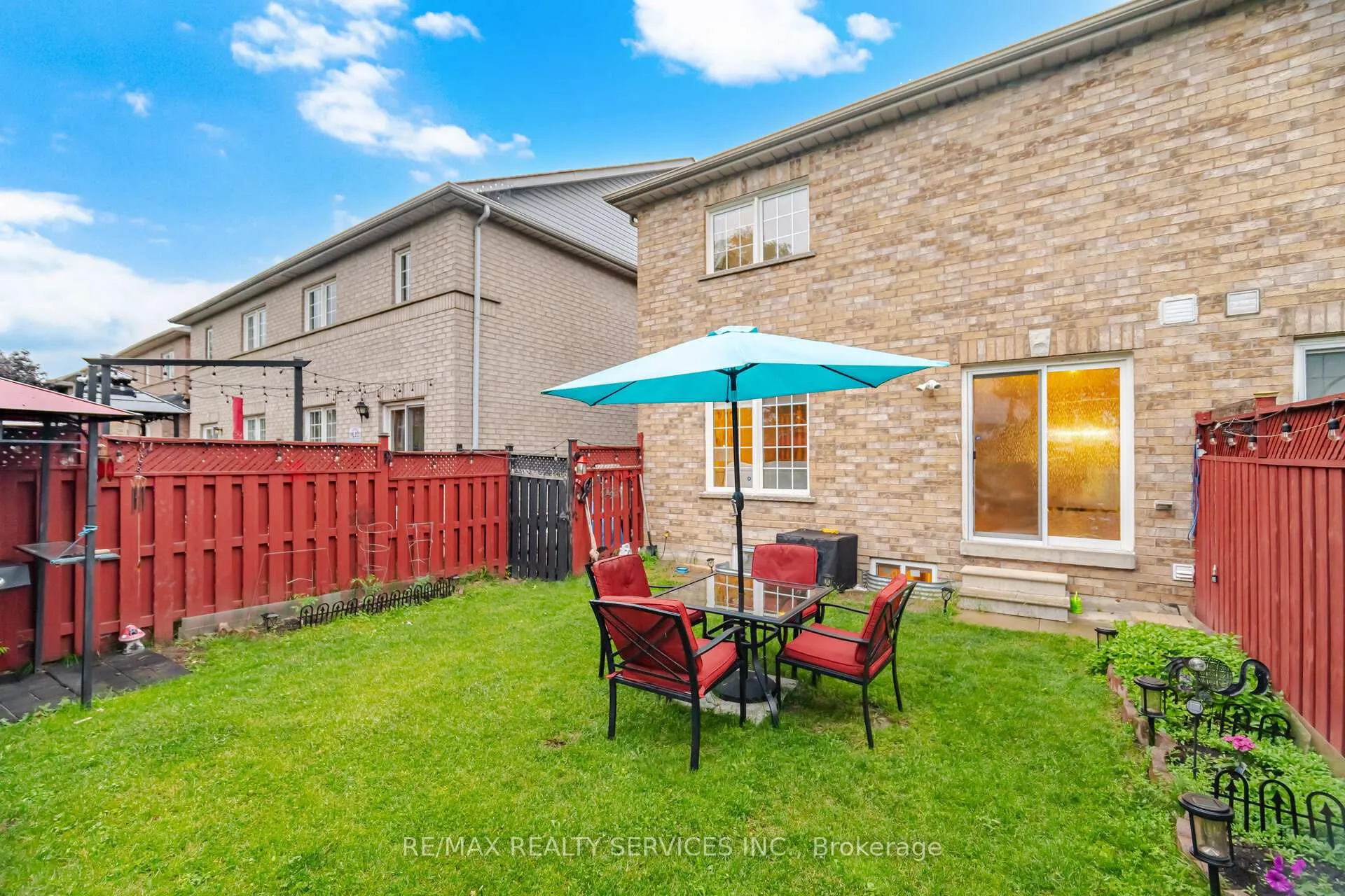 Photo 40 of 45 Sewells Lane, Brampton, Fletcher's Meadow — HOMEH