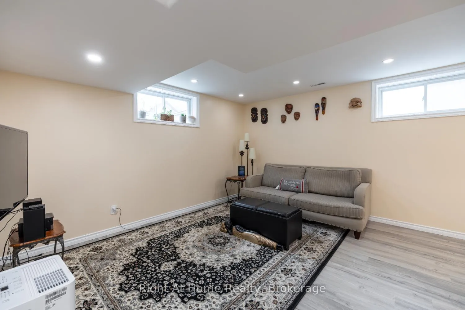 Photo 24 of 22 Lavender Place, Belleville, Belleville Ward — HOMEH