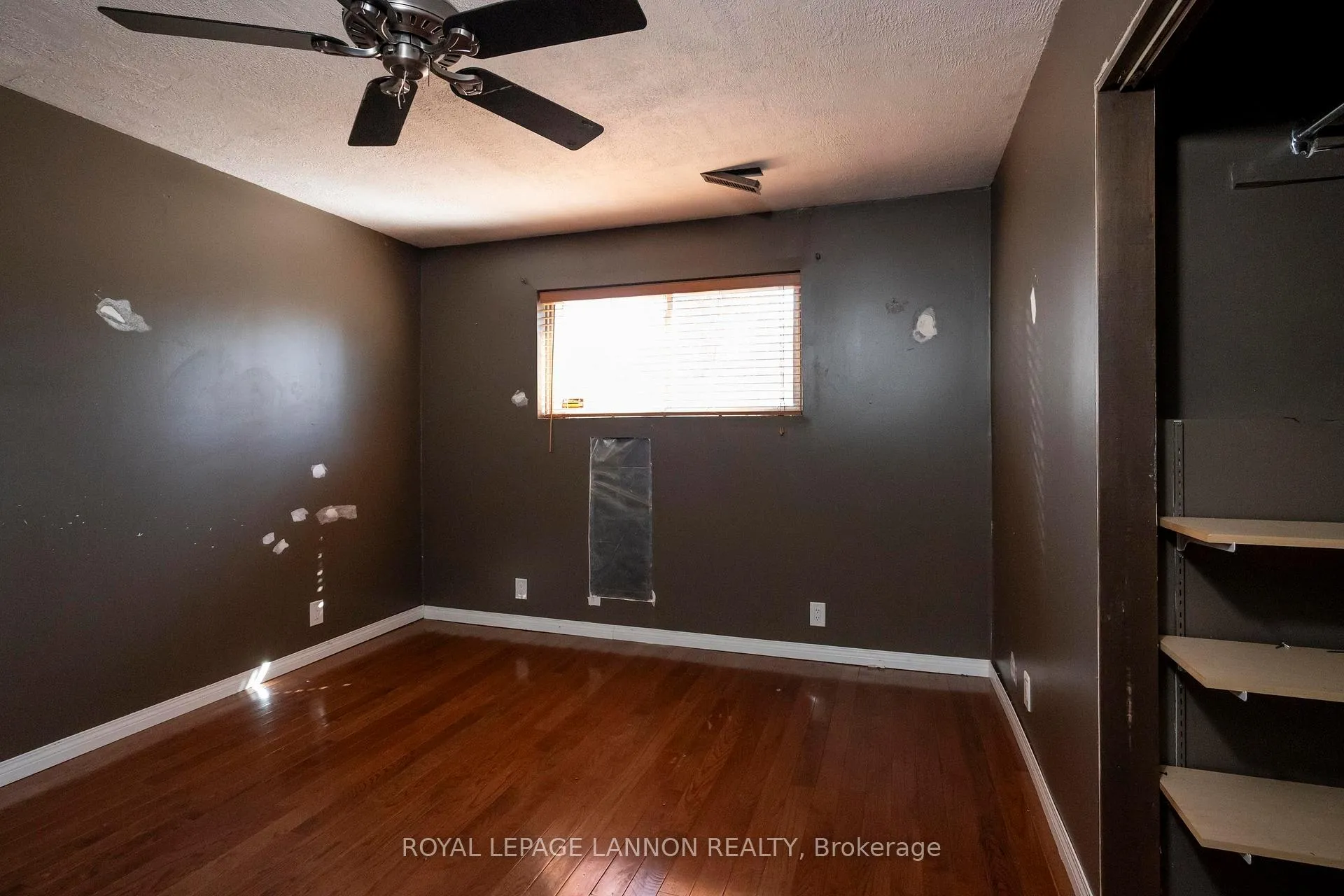 Photo 36 of 423 Brittany Drive, Thunder Bay, John Street North — HOMEH