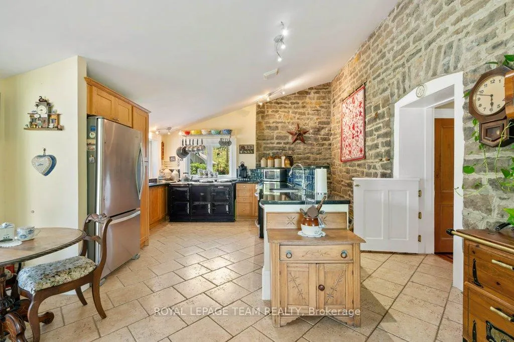 Photo 15 of 10095 Shaw Road, North Dundas, North Dundas (Mountain) Twp — HOMEH