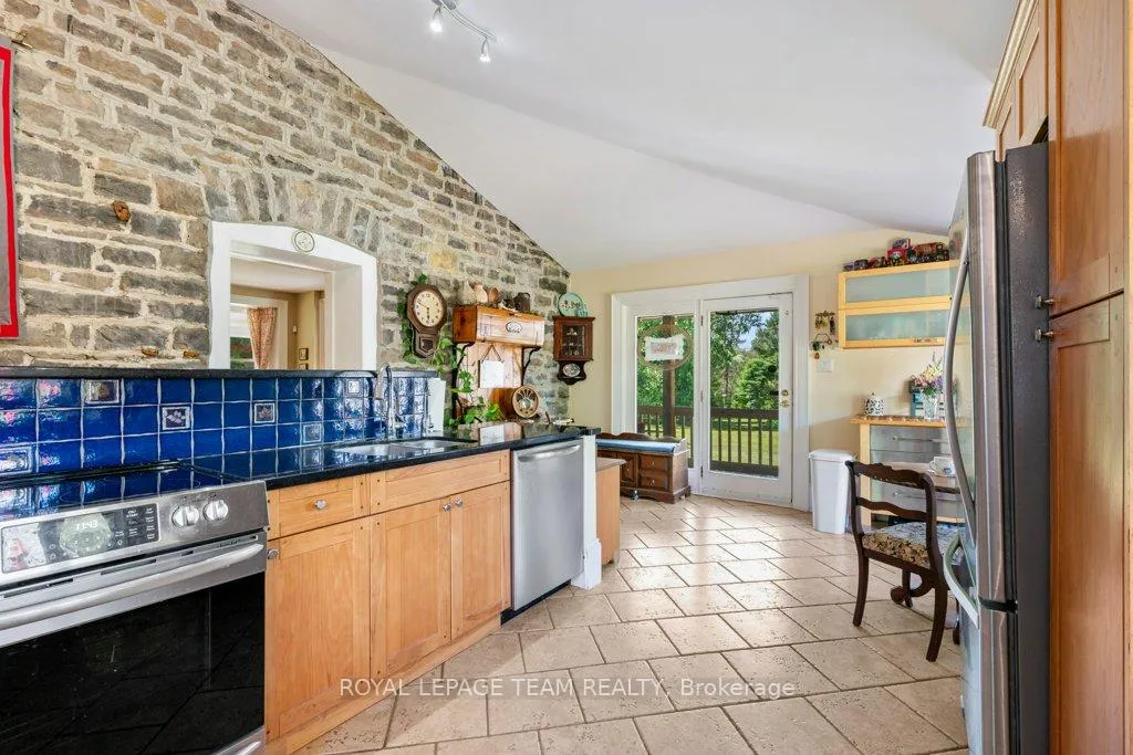 Photo 18 of 10095 Shaw Road, North Dundas, North Dundas (Mountain) Twp — HOMEH