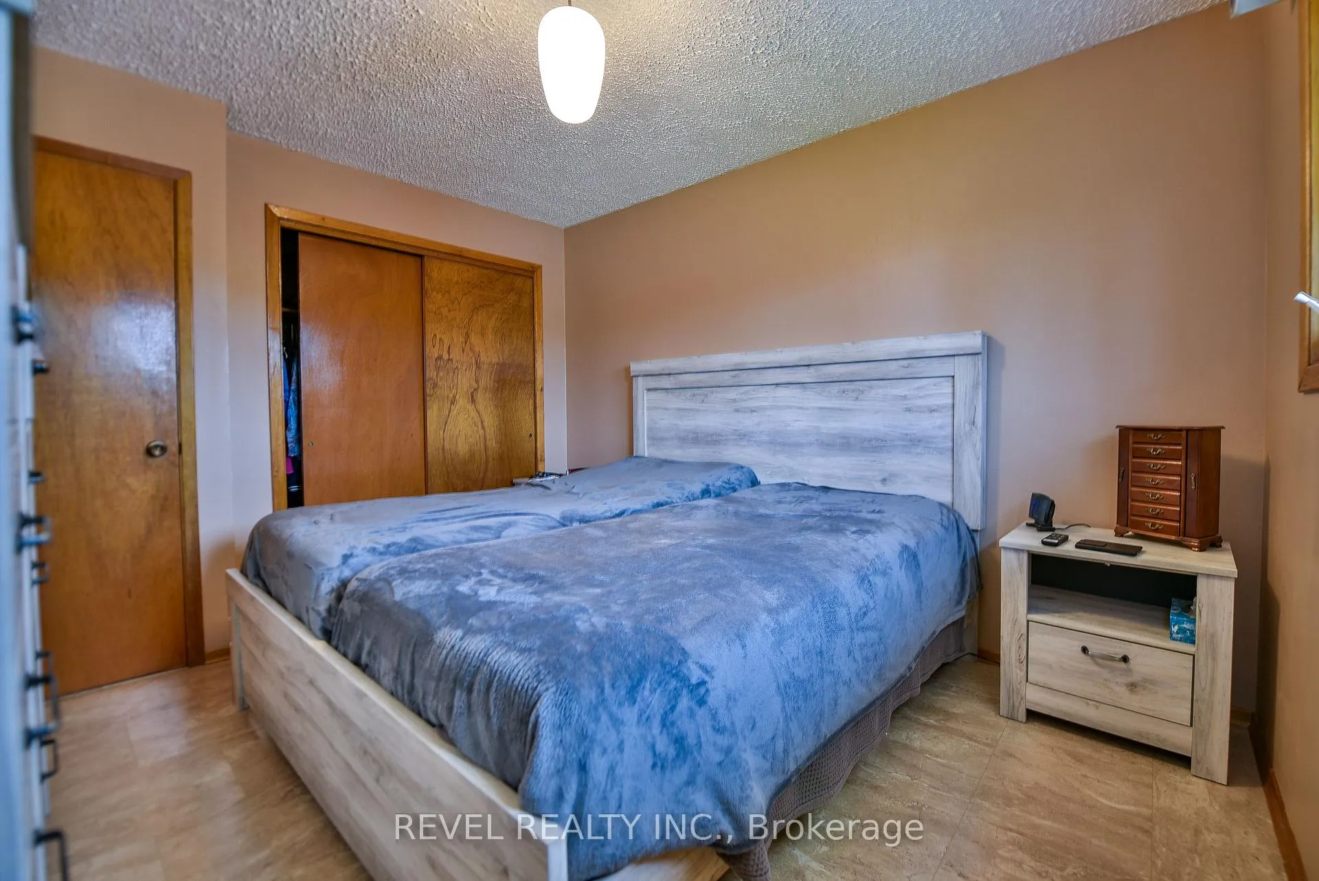 Photo 13 of 121 Hellen Avenue, Timmins, SP - Main Area — HOMEH