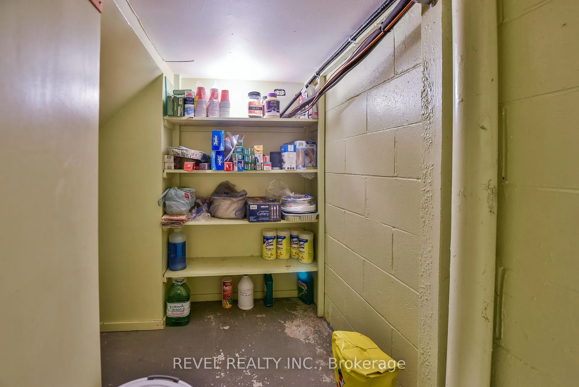 Photo 24 of 121 Hellen Avenue, Timmins, SP - Main Area — HOMEH