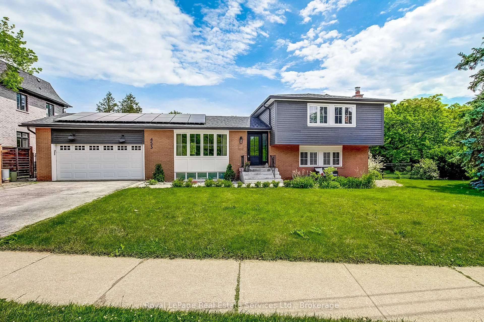 Photo 1 of 453 Warminster Drive, Oakville, West — HOMEH