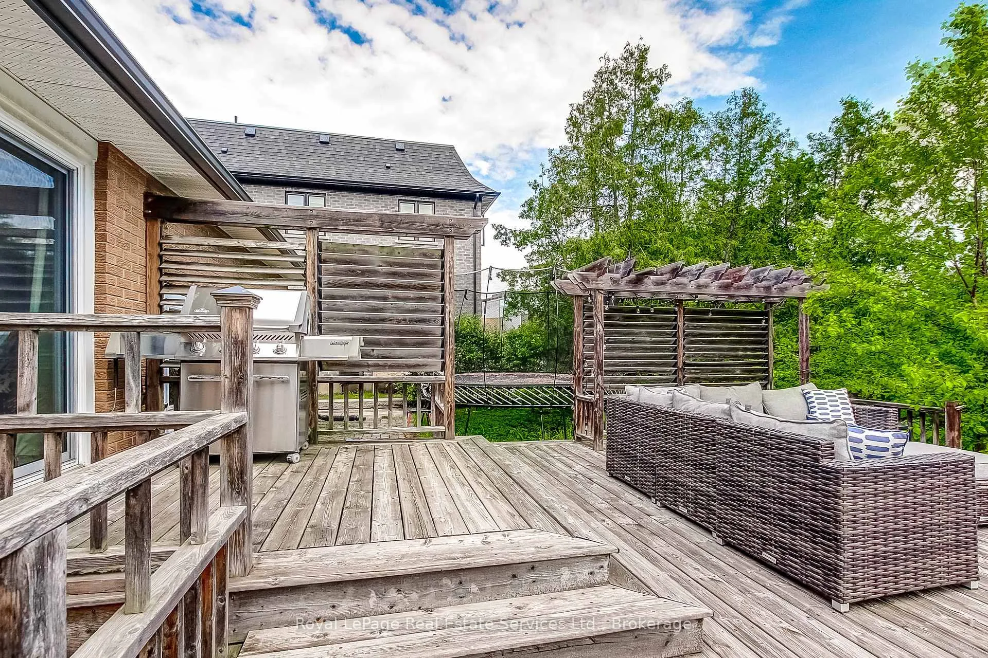 Photo 6 of 453 Warminster Drive, Oakville, West — HOMEH