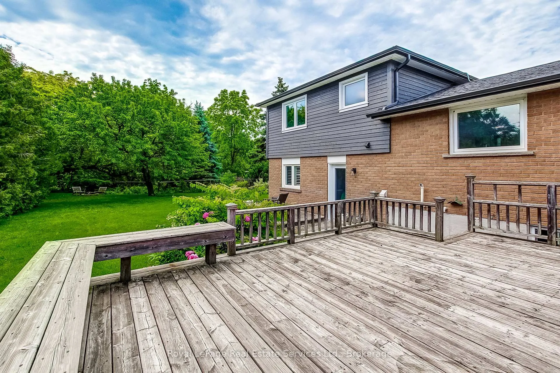 Photo 8 of 453 Warminster Drive, Oakville, West — HOMEH