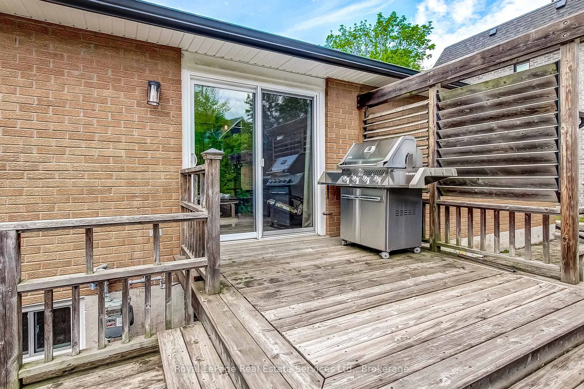 Photo 9 of 453 Warminster Drive, Oakville, West — HOMEH