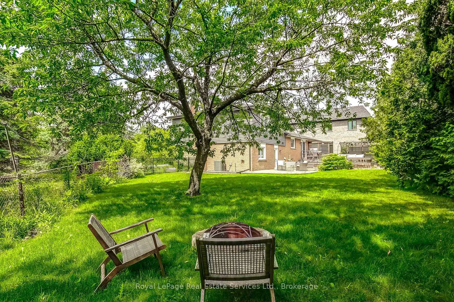 Photo 12 of 453 Warminster Drive, Oakville, West — HOMEH