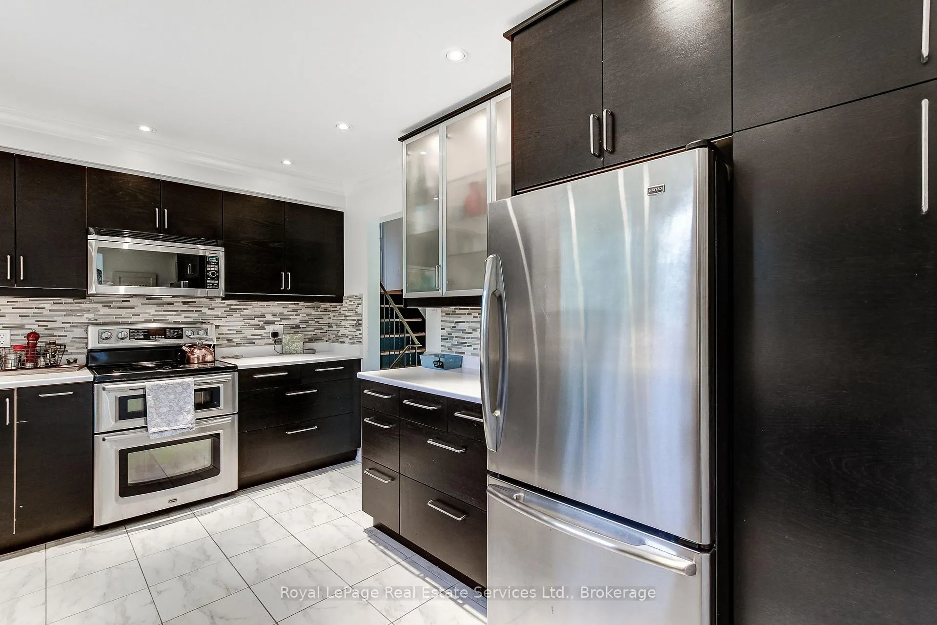 Photo 28 of 453 Warminster Drive, Oakville, West — HOMEH