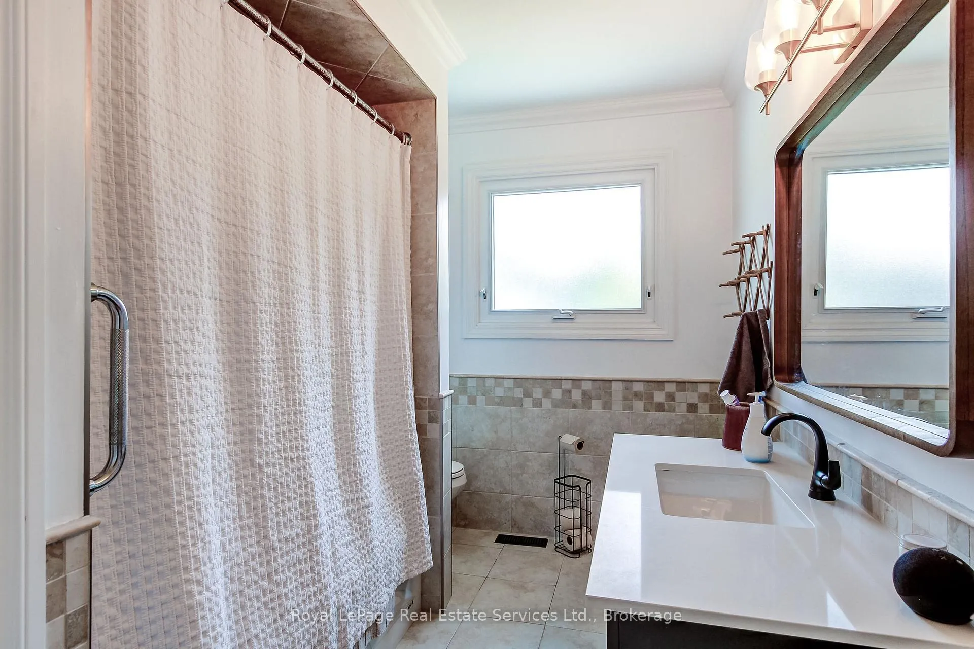 Photo 38 of 453 Warminster Drive, Oakville, West — HOMEH