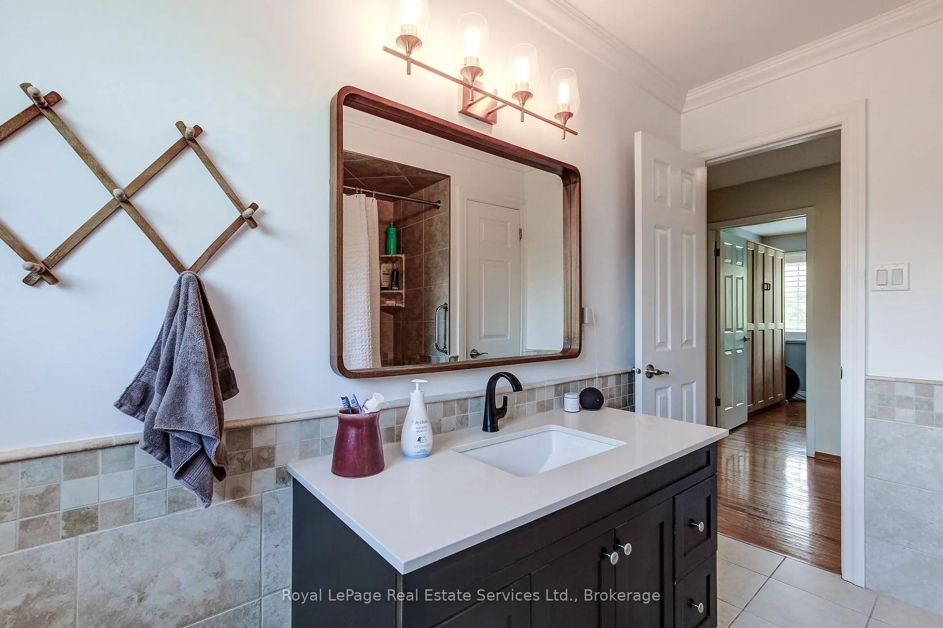 Photo 39 of 453 Warminster Drive, Oakville, West — HOMEH
