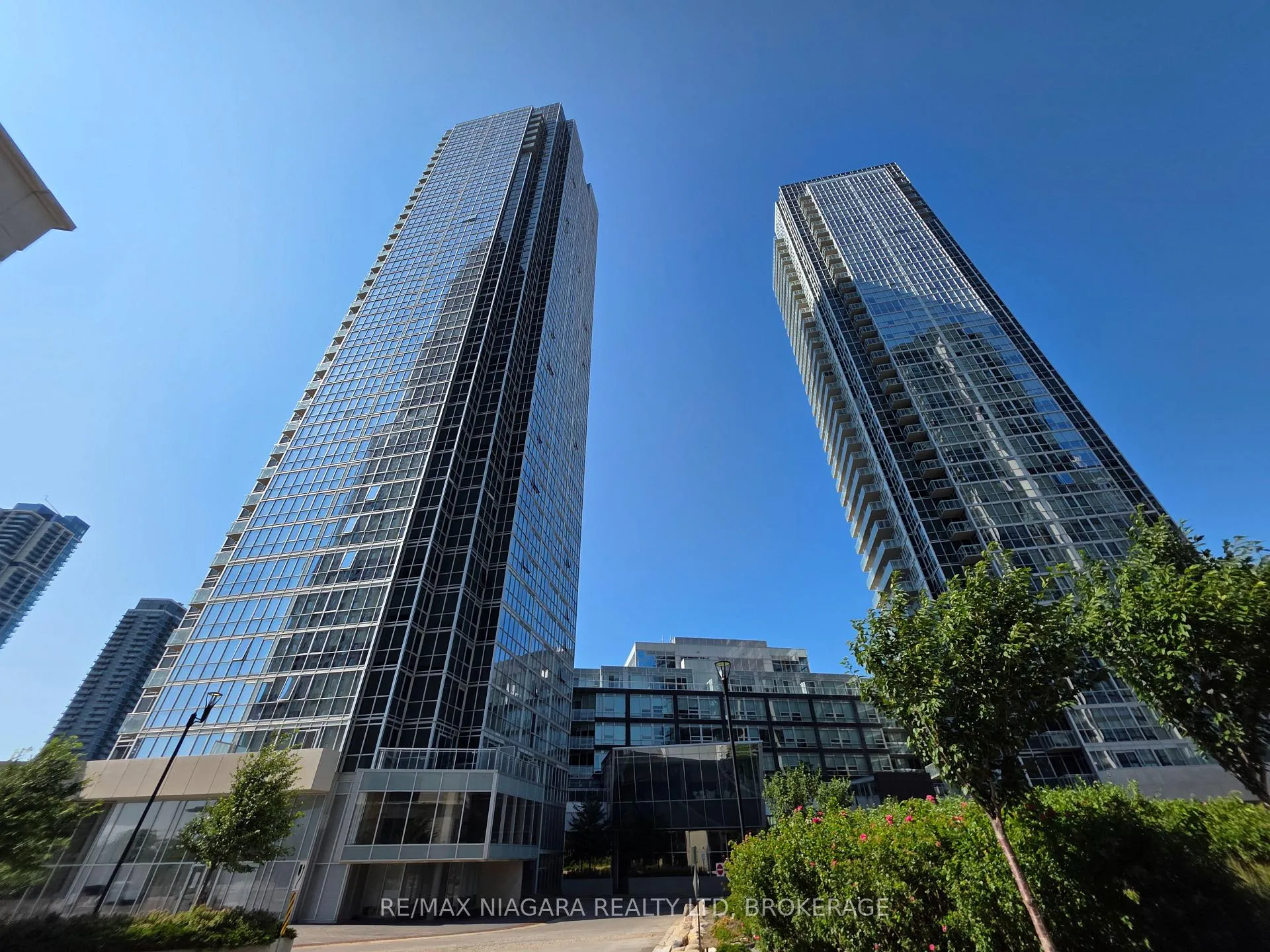 Photo 1 of Unit 3503, 2916 highway 7 Road W, Vaughan, Concord — HOMEH