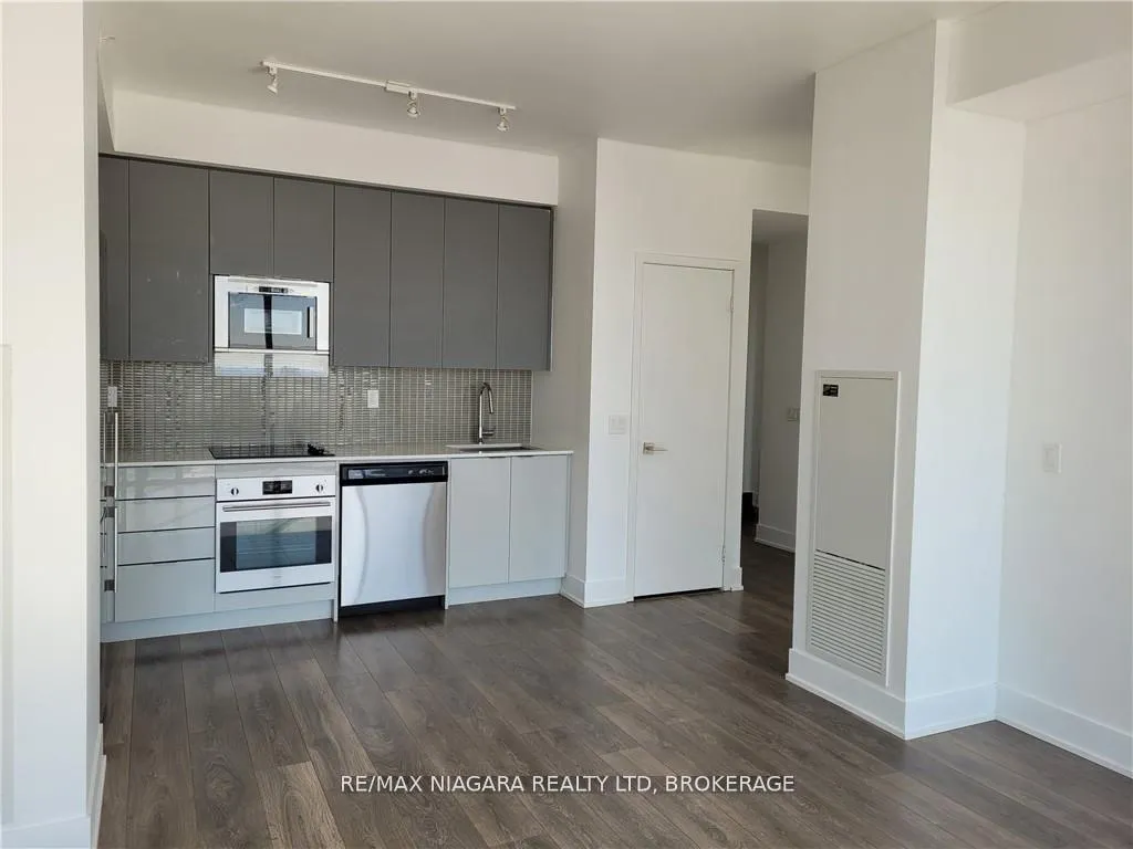 Photo 9 of Unit 3503, 2916 highway 7 Road W, Vaughan, Concord — HOMEH